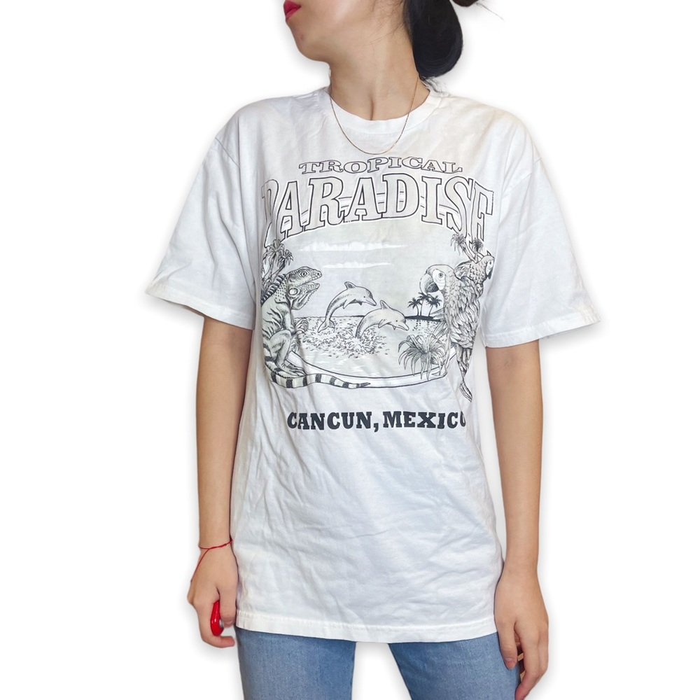 Stussy 100% cotton Tropical Paradise Cancun Mexico Graphic Tee Size M